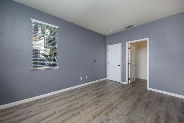 272 Olivine Ave, Lathrop, CA 95330