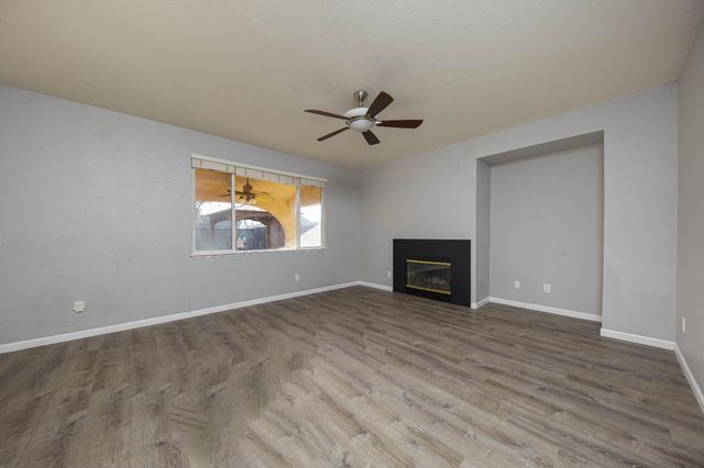 272 Olivine Ave, Lathrop, CA 95330