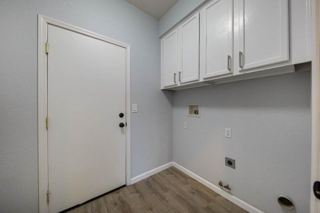 272 Olivine Ave, Lathrop, CA 95330