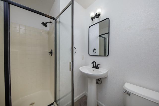 272 Olivine Ave, Lathrop, CA 95330