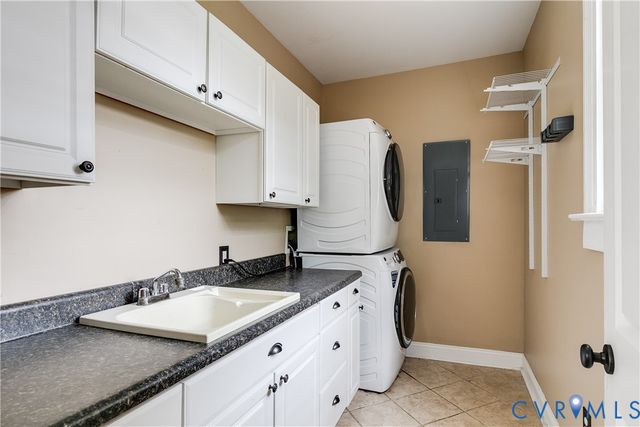 3013 E Marshall St, Richmond, VA 23223