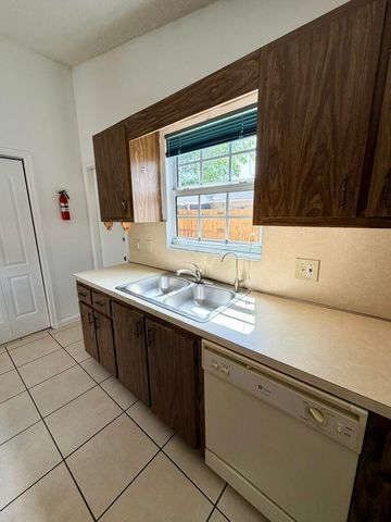 8715 PLUTO Terrace, West Palm Beach, FL 33403