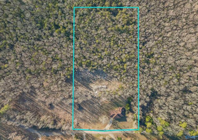 144 Bess Thompson Road, Laceys Spring, AL 35754