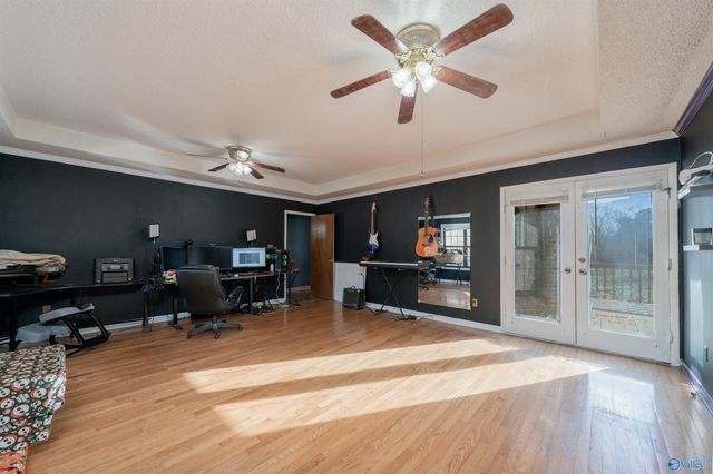 144 Bess Thompson Road, Laceys Spring, AL 35754