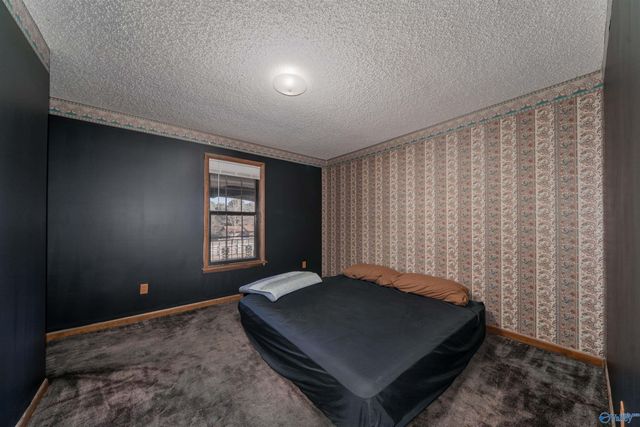 144 Bess Thompson Road, Laceys Spring, AL 35754