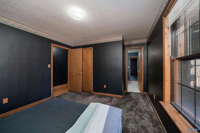 144 Bess Thompson Road, Laceys Spring, AL 35754