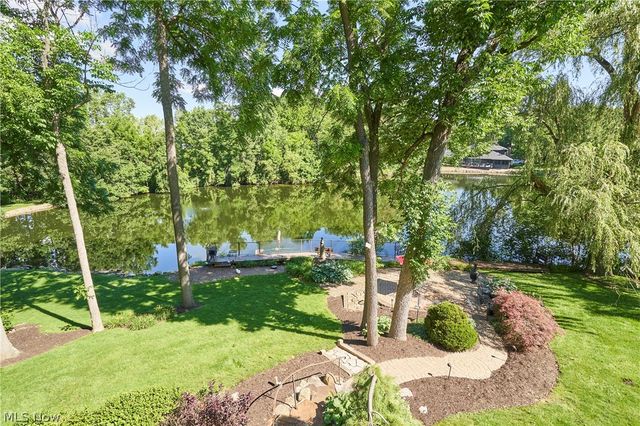 2793 Greenspire Circle, Akron, OH 44333