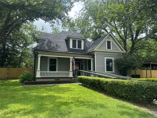 508 S Walnut ST, Lampasas, TX 76550
