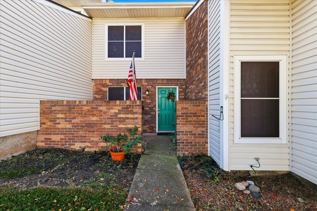 722 Creekwood Court, Lewisville, TX 75067