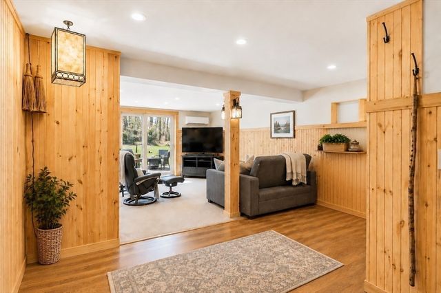 19 Pheasant Lane, Topsfield, MA 01983