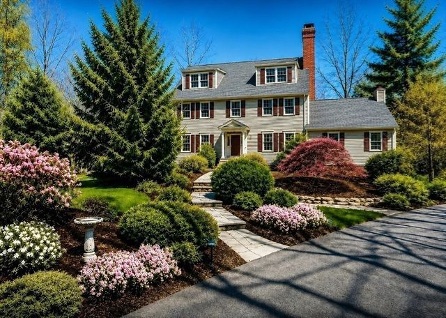 19 Pheasant Lane, Topsfield, MA 01983