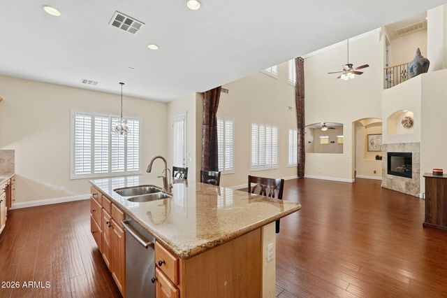 3137 E FANDANGO Drive, Gilbert, AZ 85298