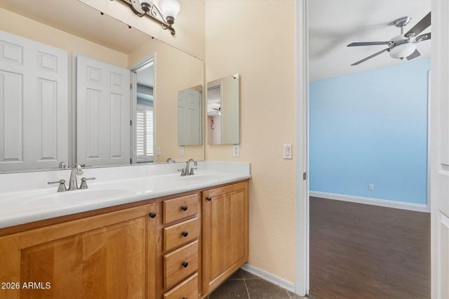 3137 E FANDANGO Drive, Gilbert, AZ 85298