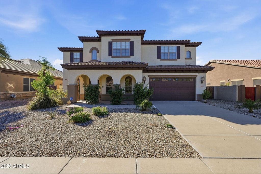 3137 E FANDANGO Drive, Gilbert, AZ 85298