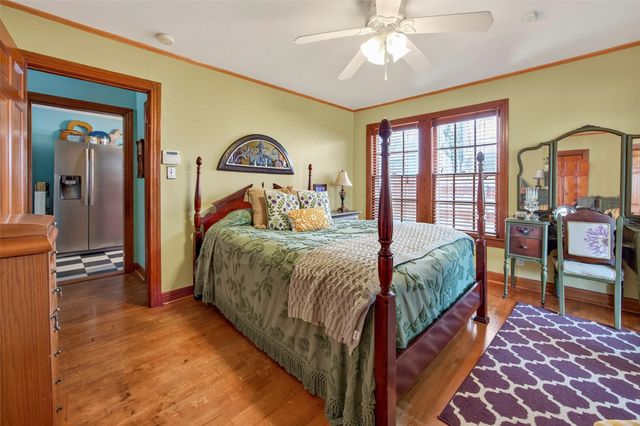3905 Linden Avenue, Fort Worth, TX 76107