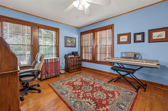 3905 Linden Avenue, Fort Worth, TX 76107