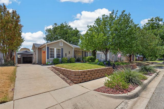 3905 Linden Avenue, Fort Worth, TX 76107