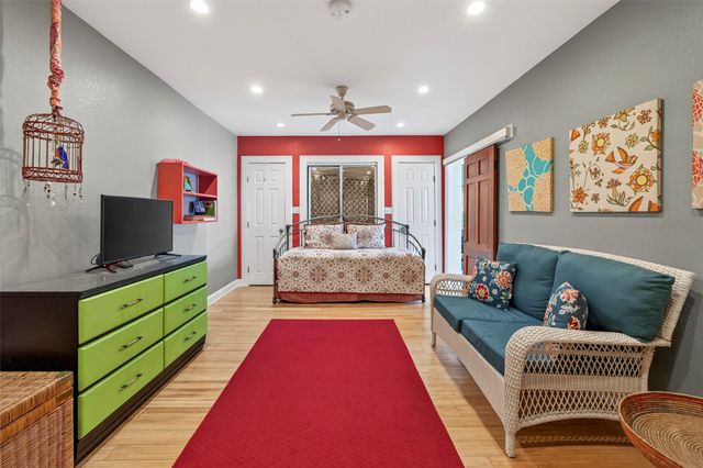 3905 Linden Avenue, Fort Worth, TX 76107