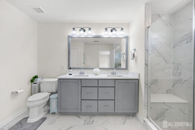 23 Clover Lane, Monroe, NJ 08831