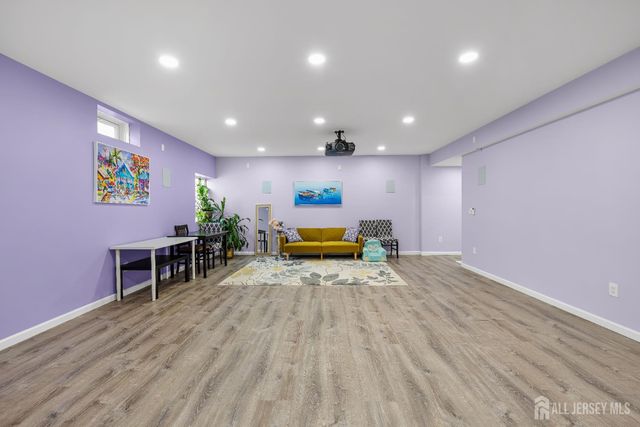 23 Clover Lane, Monroe, NJ 08831