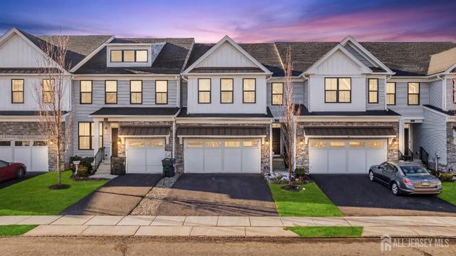 23 Clover Lane, Monroe, NJ 08831