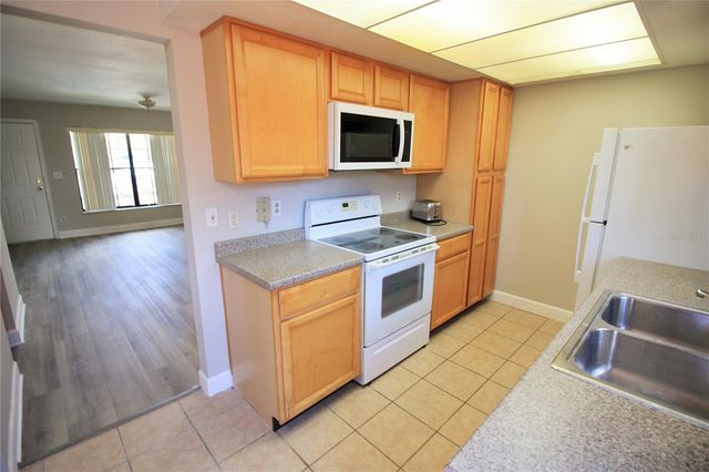 7446 WYNNEWOOD SQUARE 190, Winter Park, FL 32792