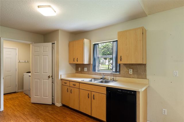 1509 WEST PARKWAY, Deland, FL 32724