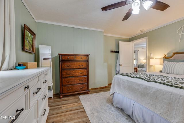 809 North Boone Street, Johnson City, TN 37604