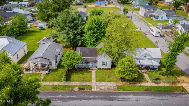 809 North Boone Street, Johnson City, TN 37604