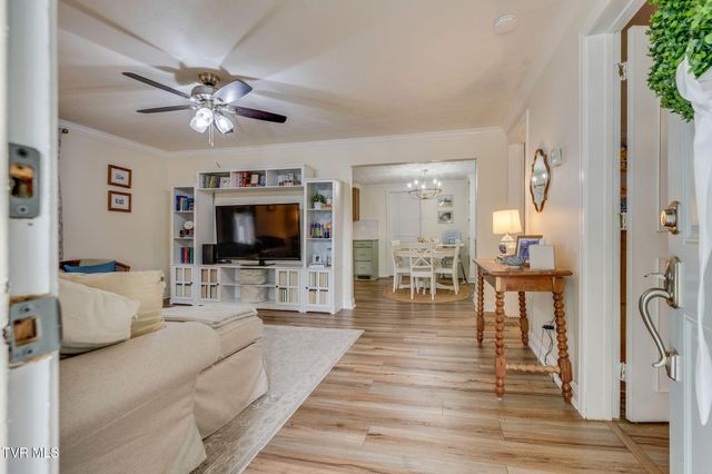 809 North Boone Street, Johnson City, TN 37604