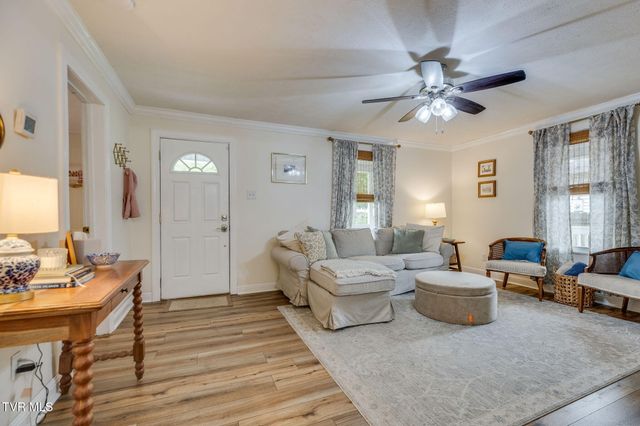 809 North Boone Street, Johnson City, TN 37604