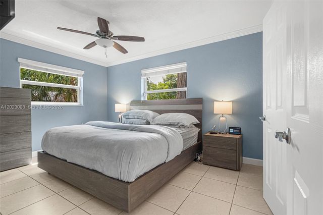 4270 NW 20th Ave, Oakland Park, FL 33309