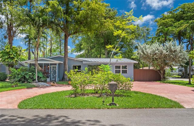 4270 NW 20th Ave, Oakland Park, FL 33309
