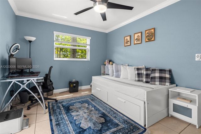 4270 NW 20th Ave, Oakland Park, FL 33309