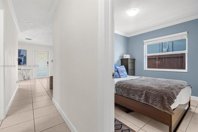 4270 NW 20th Ave, Oakland Park, FL 33309
