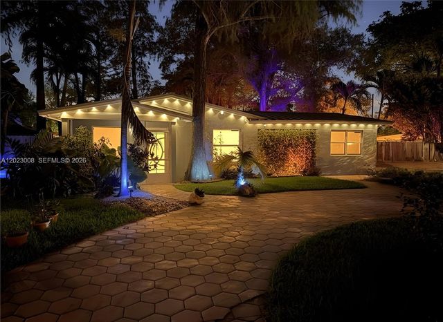 4270 NW 20th Ave, Oakland Park, FL 33309
