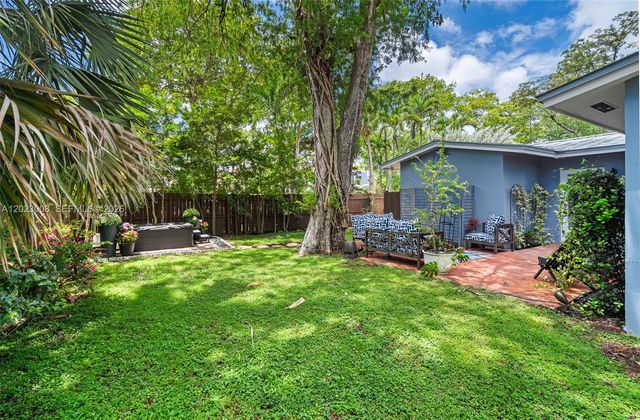 4270 NW 20th Ave, Oakland Park, FL 33309