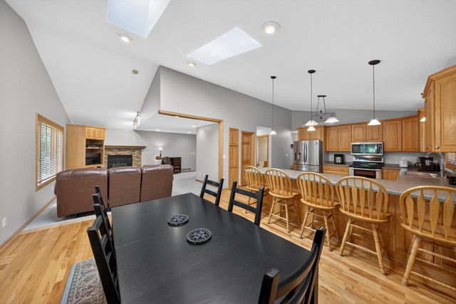1011 Golfers Ct SE, Rochester, MN 55904