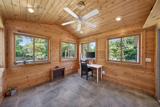 1011 Golfers Ct SE, Rochester, MN 55904
