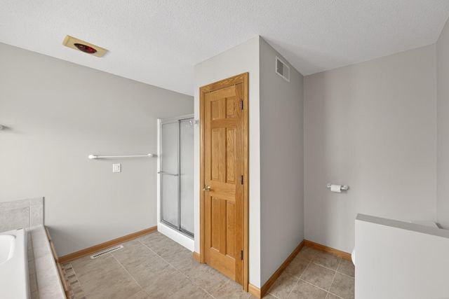 1011 Golfers Ct SE, Rochester, MN 55904
