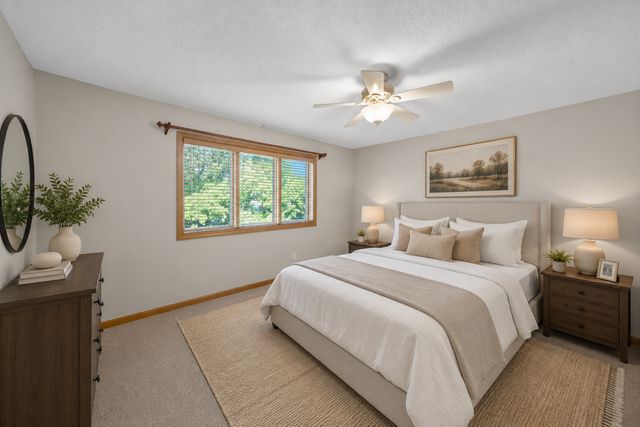 1011 Golfers Ct SE, Rochester, MN 55904