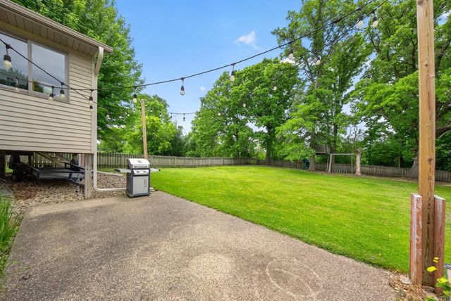 1011 Golfers Ct SE, Rochester, MN 55904