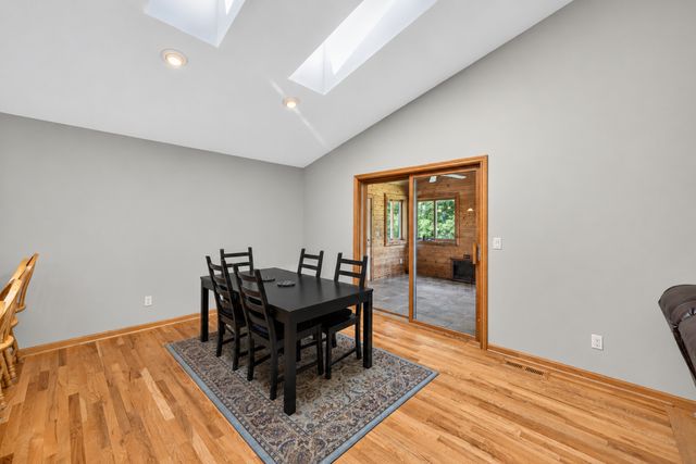 1011 Golfers Ct SE, Rochester, MN 55904