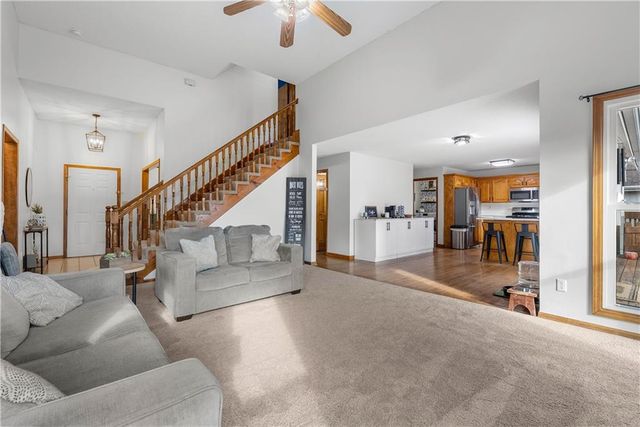 1317 NE Quail Walk Drive, Blue Springs, MO 64014