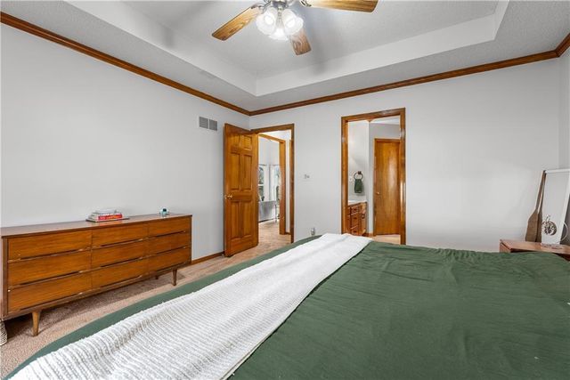 1317 NE Quail Walk Drive, Blue Springs, MO 64014