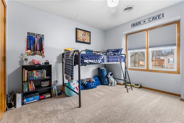 1317 NE Quail Walk Drive, Blue Springs, MO 64014