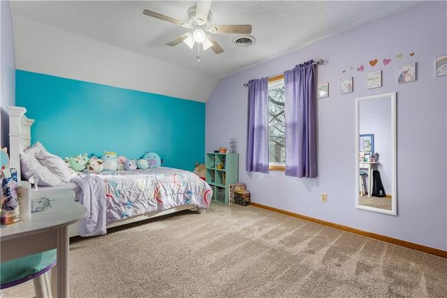 1317 NE Quail Walk Drive, Blue Springs, MO 64014