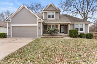 1317 NE Quail Walk Drive, Blue Springs, MO 64014