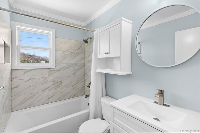21 E Shore Drive, Southampton, NY 11968