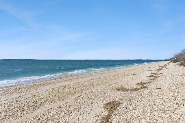 21 E Shore Drive, Southampton, NY 11968